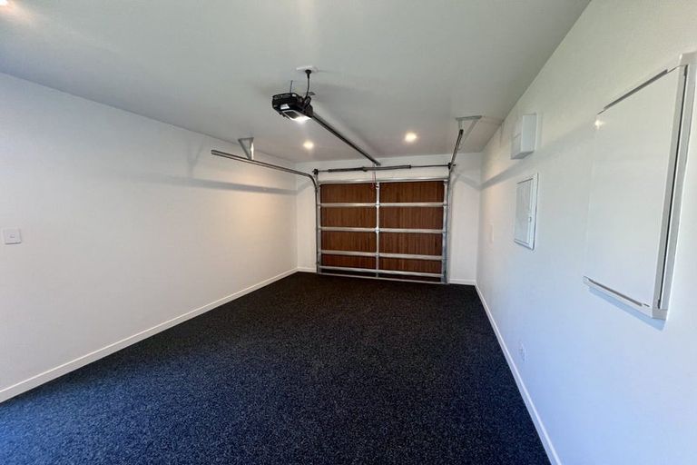 Photo of property in 43 Kikorangi Drive, Wainui, Silverdale, 0992