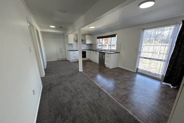 Photo of property in 393 West Coast Road, Glen Eden, Auckland, 0602
