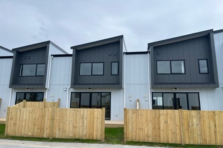 Photo of property in 55 Minhas Road, Papakura, 2110