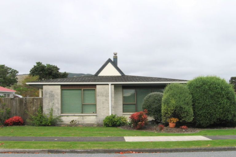 Photo of property in 6b Tawa Street, Waikanae, 5036