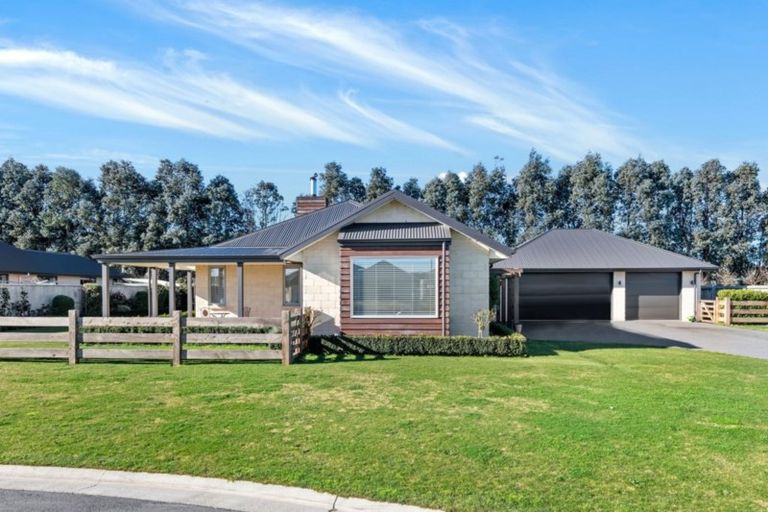 Photo of property in 14 New Creek Mews, Rolleston, 7614