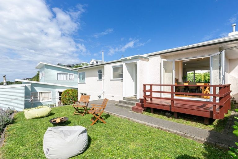 Photo of property in 73 View Road, Houghton Bay, Wellington, 6023