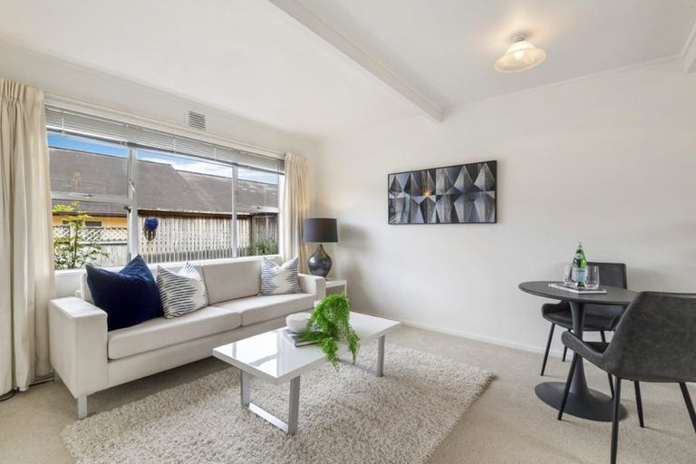 Photo of property in 29 Gordon Avenue, Forrest Hill, Auckland, 0620