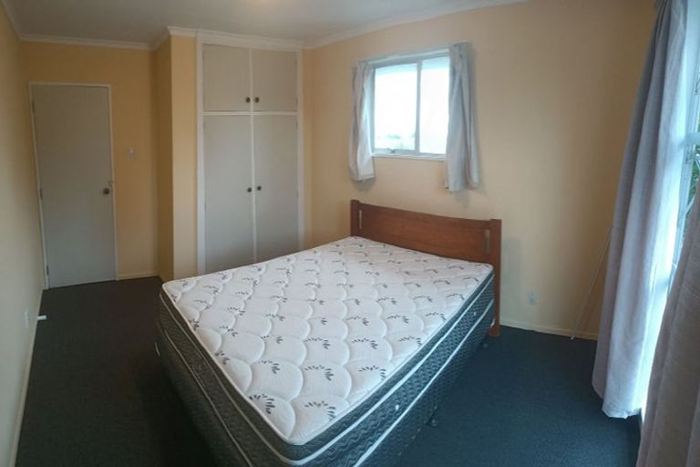 Photo of property in 7 Delaware Crescent, Russley, Christchurch, 8042
