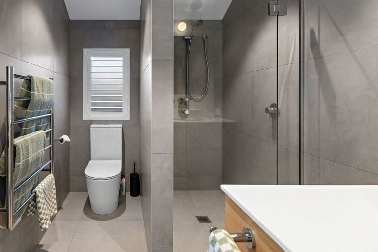 Photo of property in 24 Kenwyn Avenue, St Albans, Christchurch, 8052