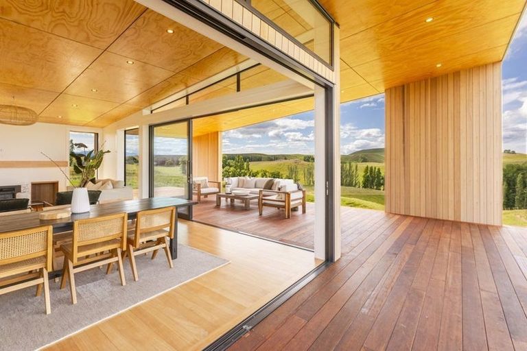 Photo of property in 47 Waiou Road, Waipukurau, 4281