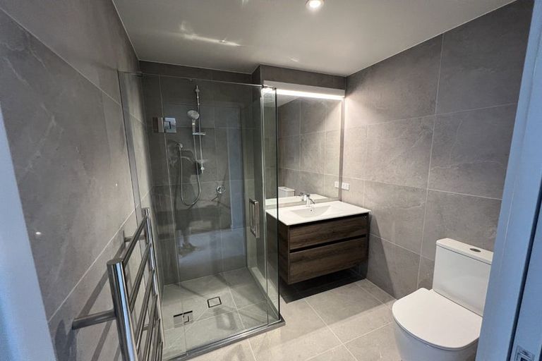 Photo of property in 7b Windlass Street, Long Bay, Auckland, 0630