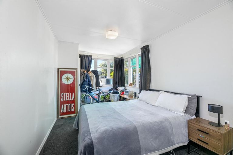 Photo of property in 4 Marie Crescent, Te Atatu South, Auckland, 0610