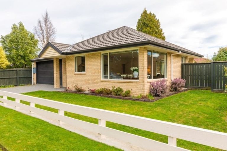 Photo of property in 34 Steadman Road, Broomfield, Christchurch, 8042