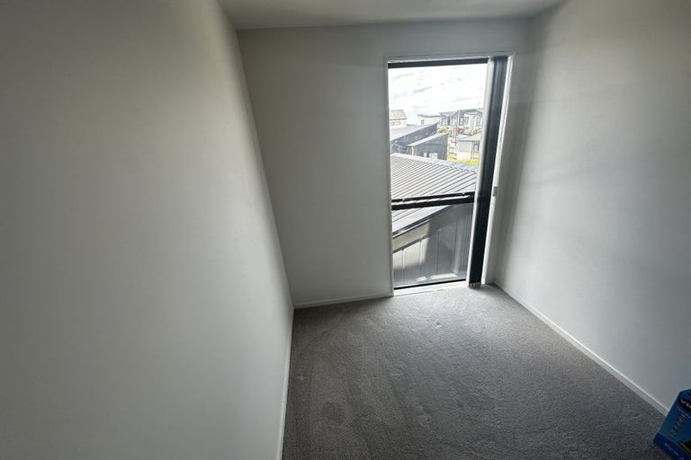 Photo of property in 25 Onekiritea Road, Hobsonville, Auckland, 0616