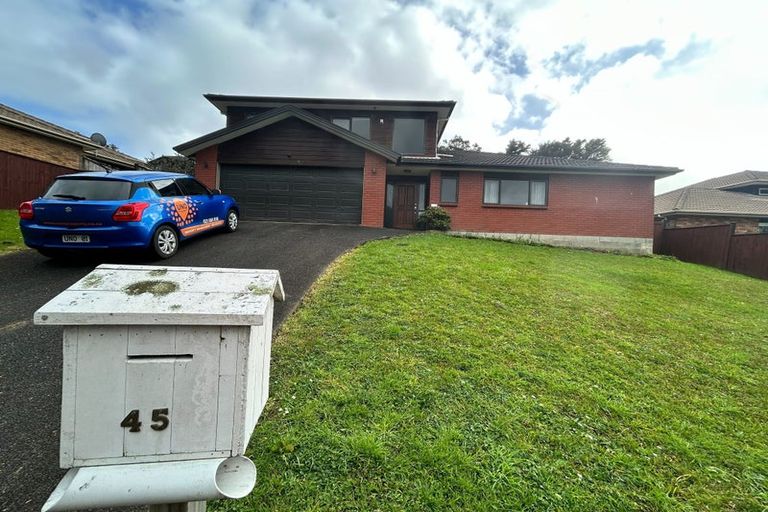 Photo of property in 45 Helleur Road, Massey, Auckland, 0614
