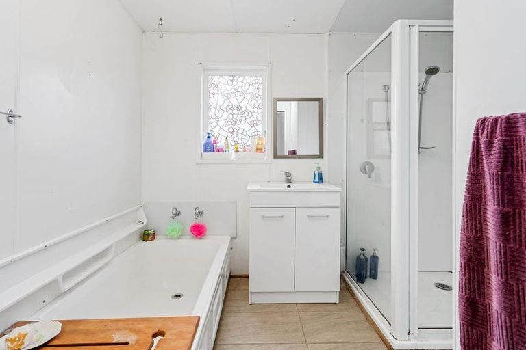 Photo of property in 46 King Street, Hikurangi, 0114