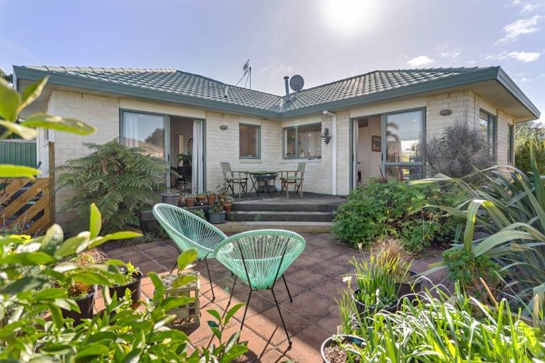 Photo of property in 37b Percy Road, Papamoa Beach, Papamoa, 3118