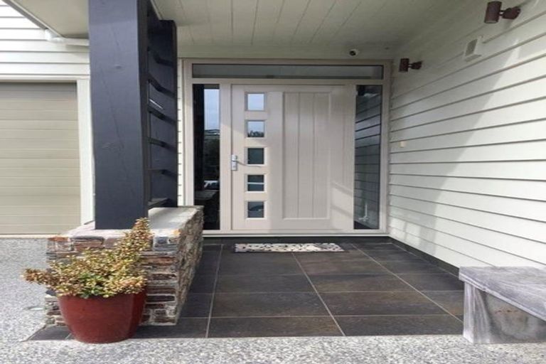 Photo of property in 27 Matheson Road, Red Beach, 0932