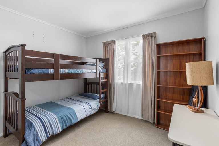Photo of property in 199 Waimumu Road, Massey, Auckland, 0614