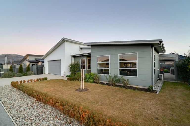 Photo of property in 8 Electric Place, Cromwell, 9310