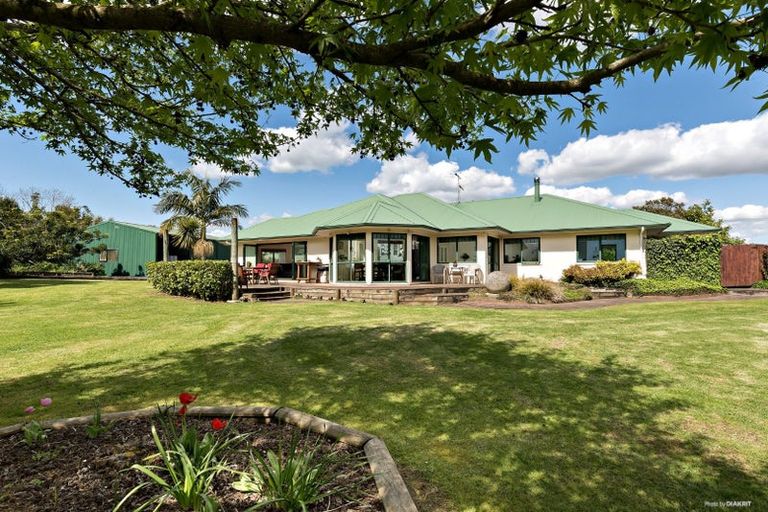 Photo of property in 32 Harrisville Road, Tuakau, 2121