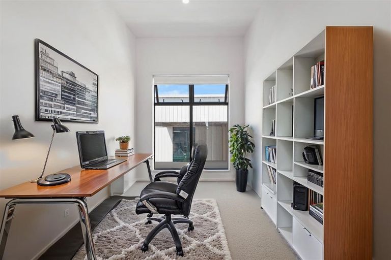 Photo of property in 17 Owens Place, Mount Maunganui, 3116