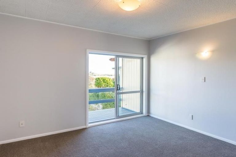 Photo of property in 66 Martin Road, Paraparaumu Beach, Paraparaumu, 5032
