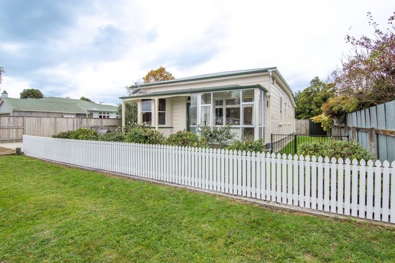 Photo of property in 58 Lincoln Street, Ashhurst, 4810