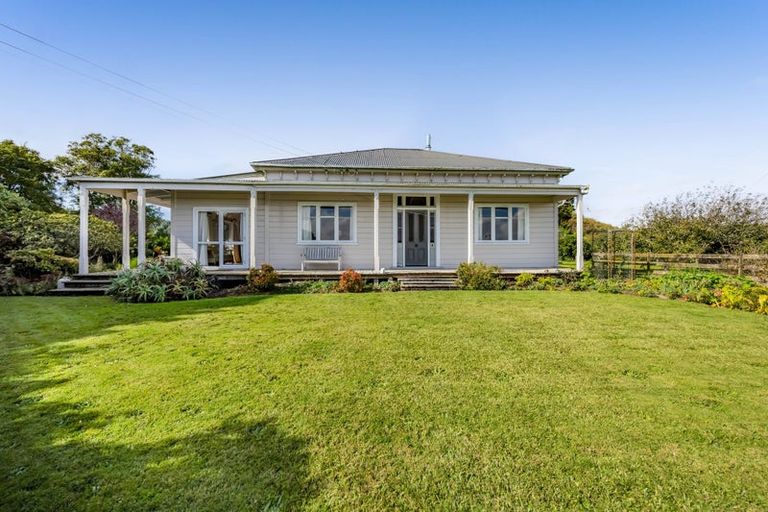Photo of property in 724 Ararata Road, Ararata, Hawera, 4674