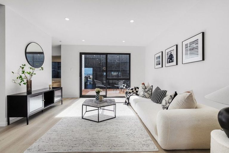Photo of property in 12a Rewi Street, Torbay, Auckland, 0630