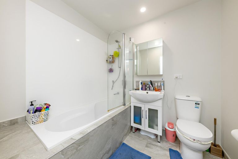 Photo of property in 9 Riroriro Close, Papakura, 2110