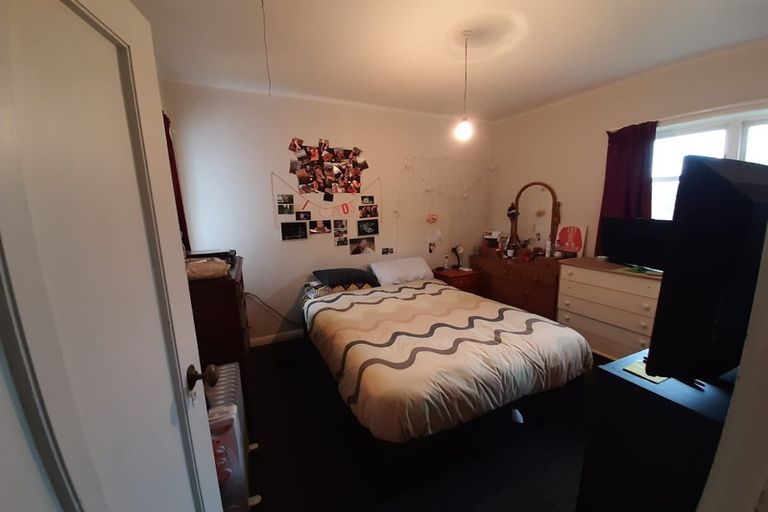 Photo of property in 38 Sunshine Avenue, Karori, Wellington, 6012