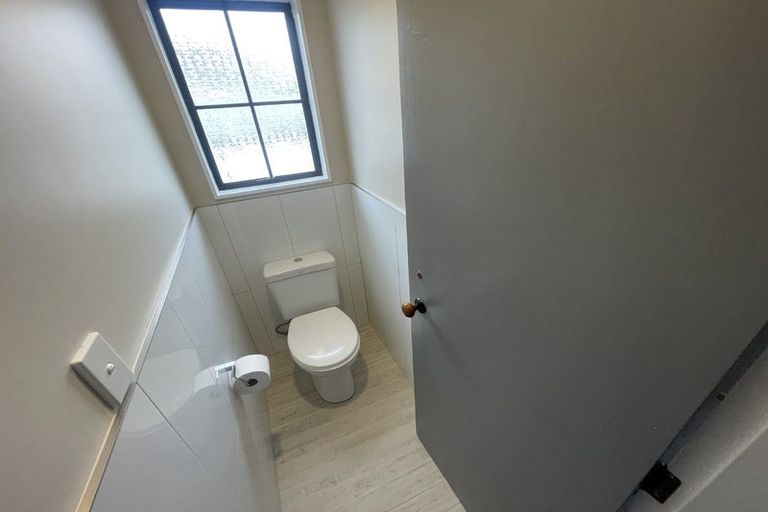 Photo of property in 3f1- Islington Street, Trentham, Upper Hutt, 5018