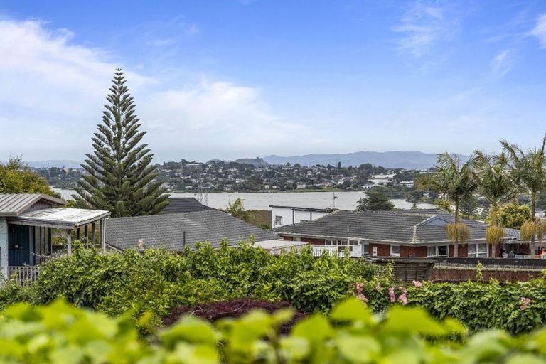 Photo of property in 119 Udys Road, Pakuranga, Auckland, 2010