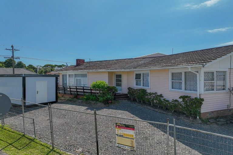Photo of property in 37 Haddon Street, Mangere East, Auckland, 2024