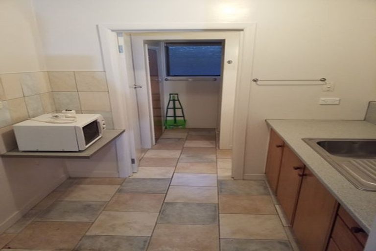 Photo of property in 135 Victoria Street, Cambridge, 3434