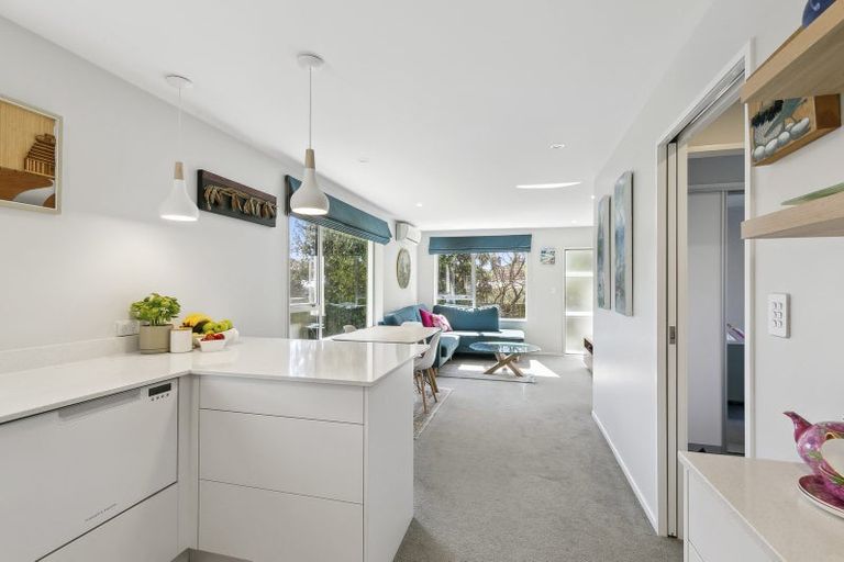 Photo of property in 69u7 Freyberg Street, Lyall Bay, Wellington, 6022