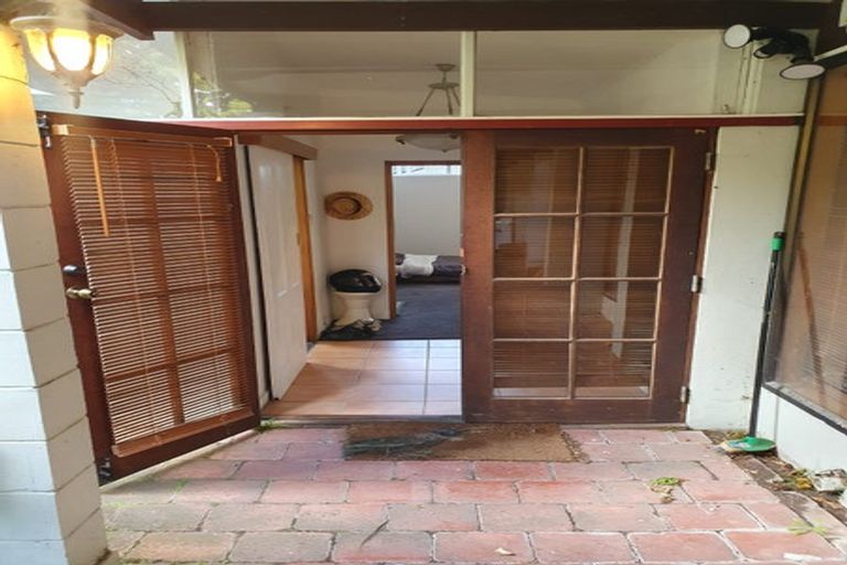 Photo of property in 36 Silverstream Road, Crofton Downs, Wellington, 6035