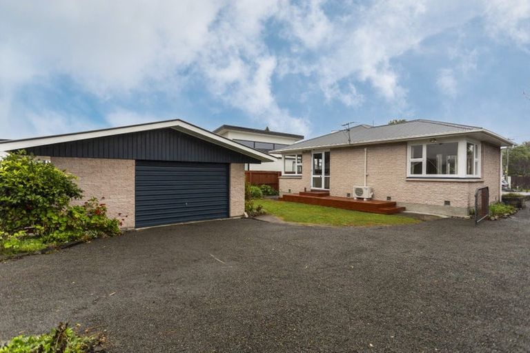Photo of property in 32 Hounslow Street, Ilam, Christchurch, 8041