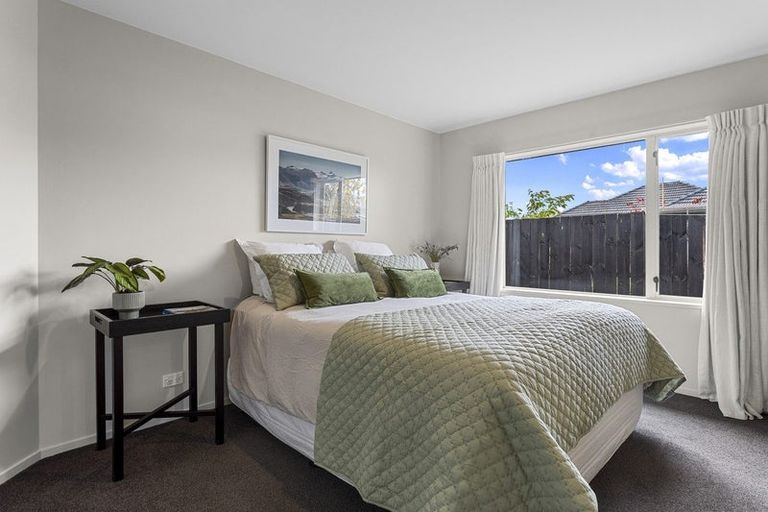 Photo of property in 4 Magnolia Lane, St Albans, Christchurch, 8052