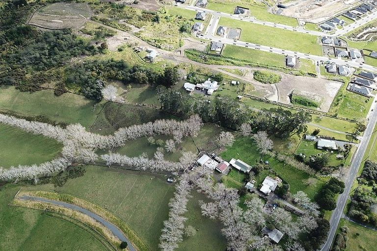 Photo of property in 654 Inland Road, Helensville, 0875