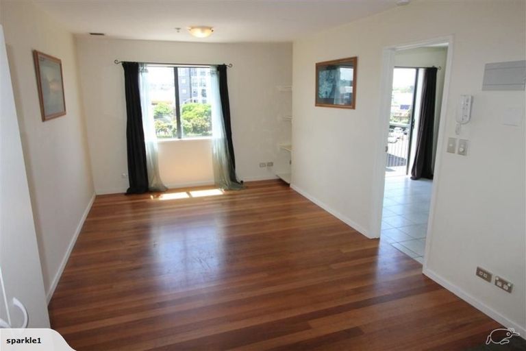 Photo of property in 4j/17 Crown Lynn Place, New Lynn, Auckland, 0600