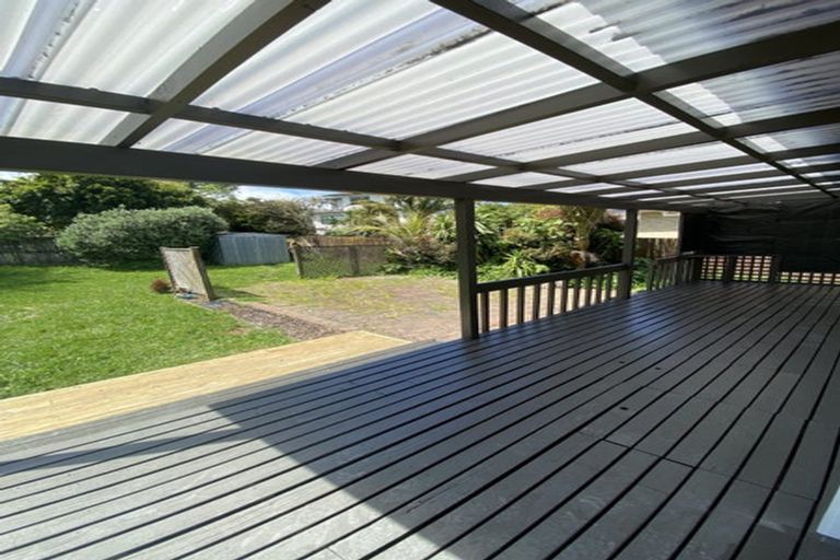 Photo of property in 36 Goodwood Drive, Goodwood Heights, Auckland, 2105