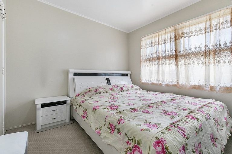 Photo of property in 6 Garrett Place, Otara, Auckland, 2023