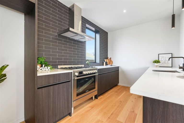 Photo of property in 2u2 Manning Street, Hamilton Central, Hamilton, 3204