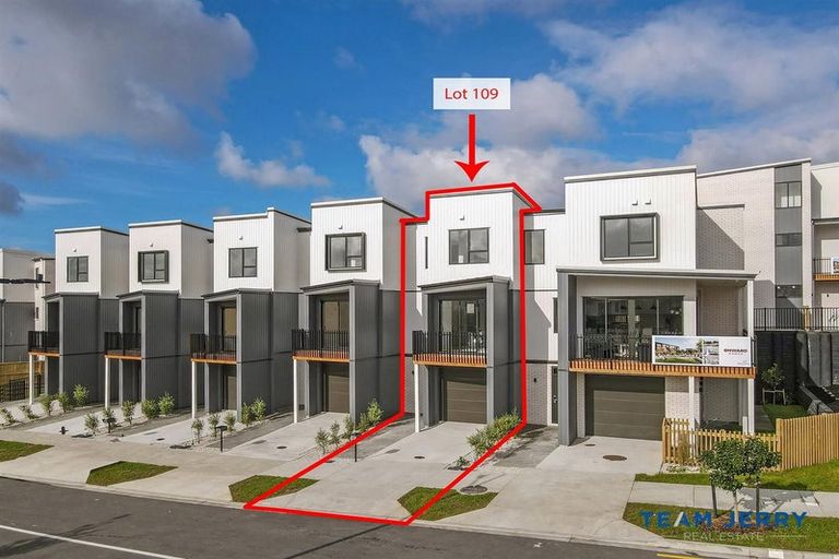 Photo of property in 50 Westgate Drive, Massey, Auckland, 0614