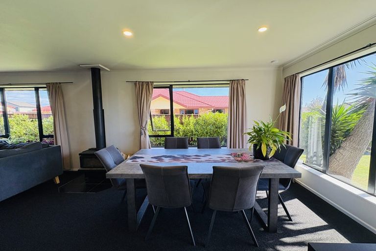 Photo of property in 68 Branigan Parade, Kelvin Grove, Palmerston North, 4414