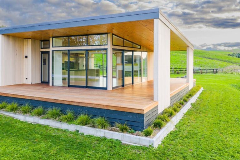 Photo of property in 47 Waiou Road, Waipukurau, 4281