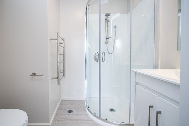 Photo of property in 1u2 Splitt Avenue, Glenview, Hamilton, 3206