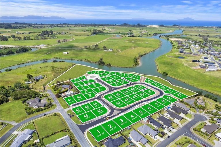 Photo of property in 38 Ferry Road, Waipu, 0510