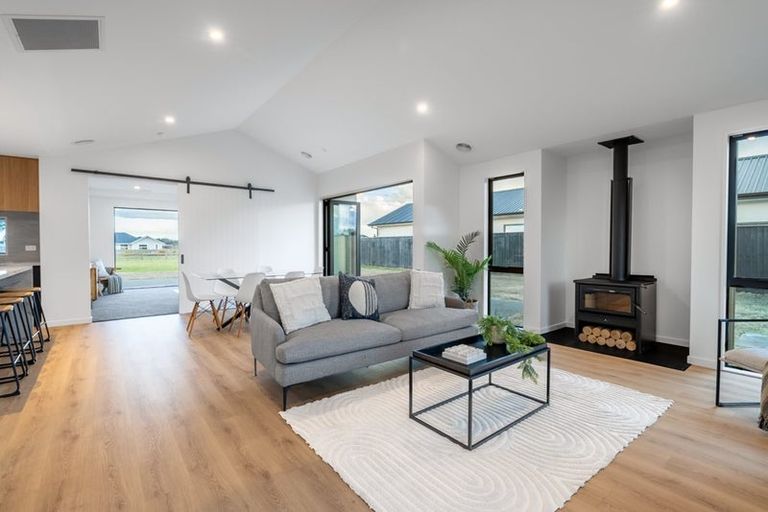 Photo of property in 145 Silver Peaks Drive, West Melton, 7618