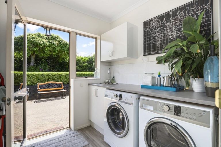 Photo of property in 8 Glenburn Place, Nawton, Hamilton, 3200