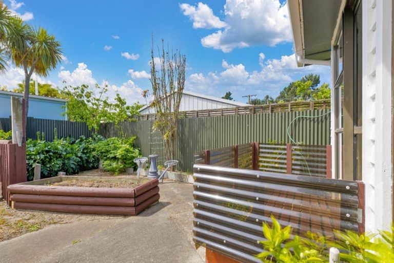 Photo of property in 20 Holton Road, Amberley, 7481