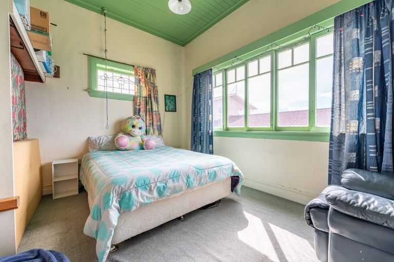 Photo of property in 12-12a Campbell Street, Maori Hill, Timaru, 7910